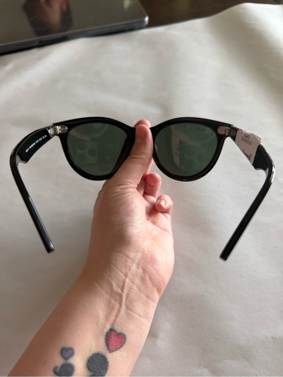 Ray-Ban Black Frame Green Lens Sunglasses main image 10